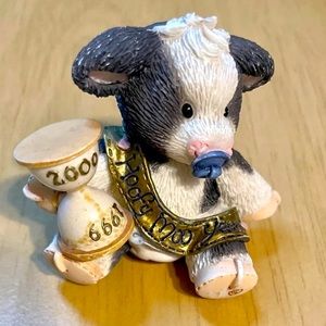 Enesco Mary's Moo Moos "Hoofy Moo Year" 1998 Figurine by Enesco